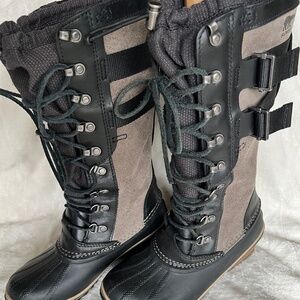 Sorel tall waterproof boots, grey and black, sz 7